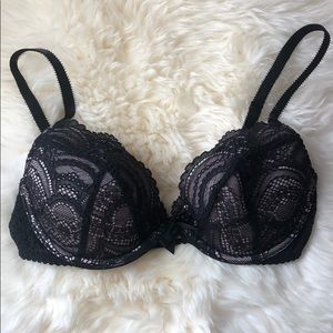 Victoria’s Secret Black Lace Bra 32C